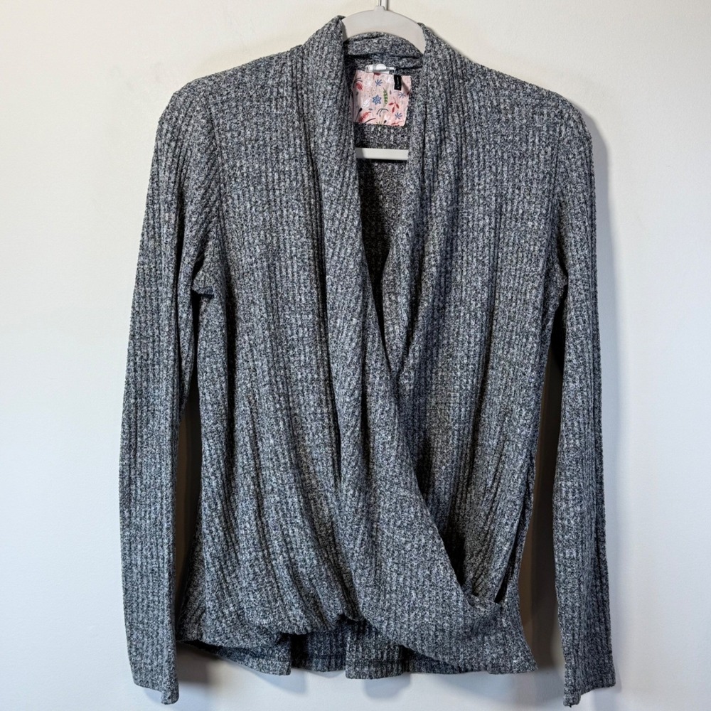 Anthropologie Akemi + Kin Woodruff Top Women's Medium Grey Ribbed Knit Boho Cozy